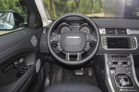 2016款揽胜极光2.0T自动SE PLUS 智享版