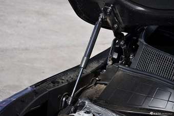 2015款索兰托L 2.4L GDI汽油四驱精英版