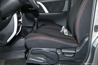 2014款长安CX20 1.4L手动运动版