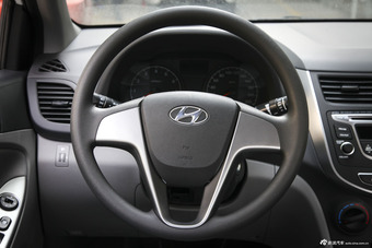 2014款瑞纳1.4L手动智能型