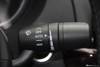 2015款阿特兹2.0L自动蓝天尊贵版