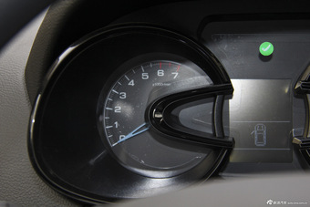 2015款东风风神AX7 2.0L手动智悦型