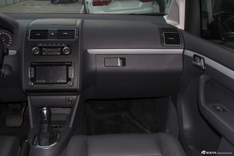 2013款途安 1.4T自动舒适版5