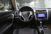 2015款天籁2.5L自动XL-NAVI Tech欧冠智享版