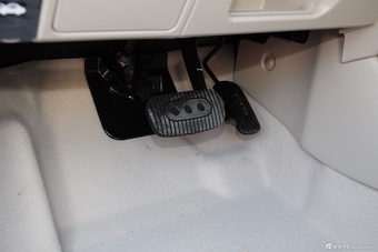 2015款启辰R50 1.6L自动豪华版