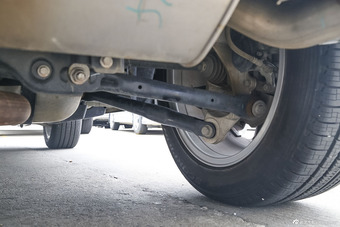 2015款揽胜极光2.0T自动智耀版