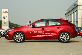 2016款马自达3昂克赛拉2.0L自动两厢旗舰型