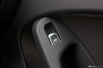 2015款奥迪A4L到店实拍