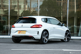 2015款尚酷R 2.0T自动