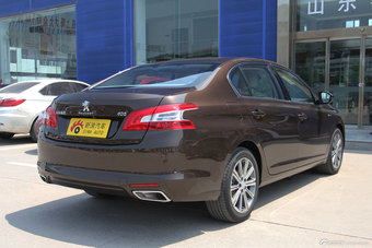 2014款东风标致408 1.6T自动尊贵版