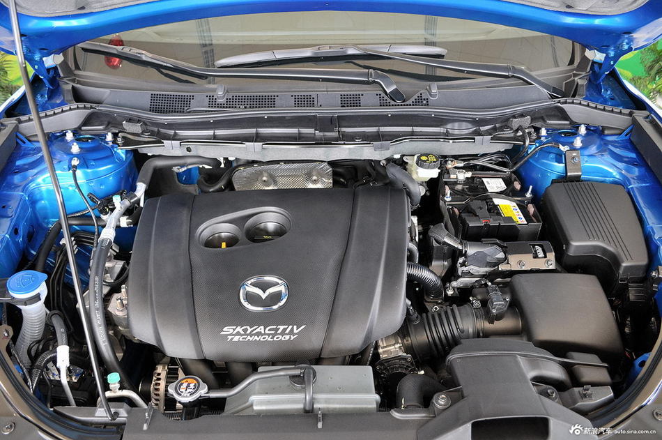 2013款马自达CX-5 2.0L自动四驱精英型