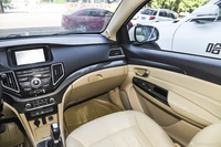 2015款长城C30 1.5L自动舒适型