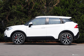 2015款中华V3 1.5L手动精英型