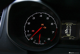 2015款瑞虎5 2.0L手动家享版