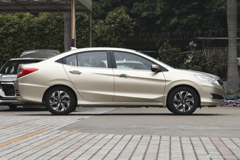 2016款凌派1.8L自动领先版