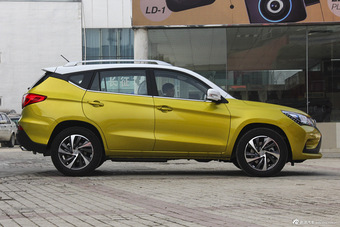 2016款比亚迪宋2.0TID自动尊贵型