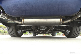 2015款英菲尼迪Q50L 2.0T自动豪华运动版