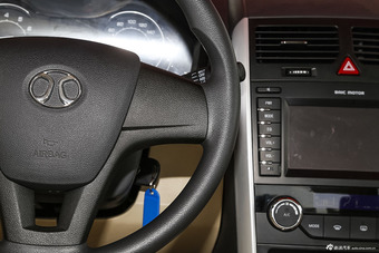 2015款 绅宝D20 1.5L自动三厢乐尚版