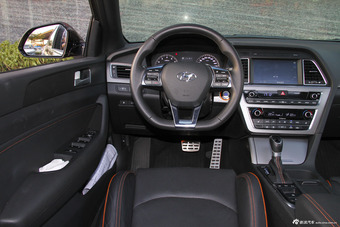 2015款索纳塔九 1.6T自动 GLX领先型