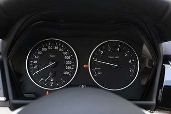 2015款宝马2系Active Tourer 218i 运动设计套装