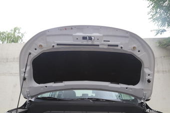 2016款风行SX6 1.6L自动尊享型