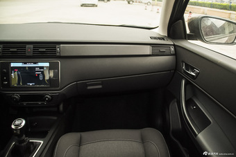 2016款观致3三厢1.6L手动致享型