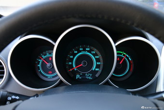 2015款逸动纯电动尊贵型