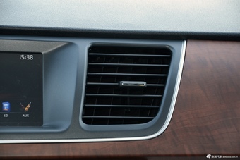 2016款上汽大通G10 2.0T自动豪华版