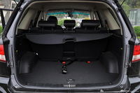 2012款奥轩GX5 2.0L手动两驱时尚版