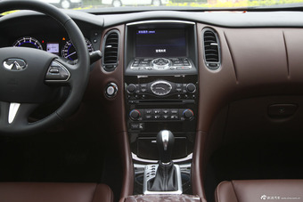 2015款英菲尼迪QX50 2.5L 自动悦享版
