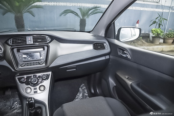 2016款海马M3 1.5L手动舒适型