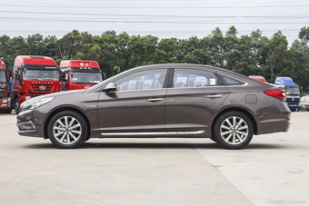 2015款索纳塔九 1.6T自动 GLS智能型