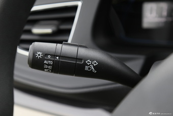 2015款荣威360 20T双离合旗舰版