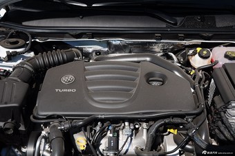 2015款君威2.0T自动GS燃情运动版