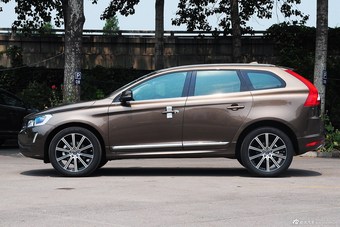 2016款沃尔沃XC60 2.5T T6AWD智越版