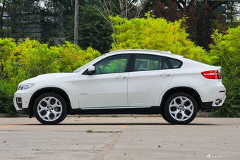 2013款宝马X6 xDrive35i