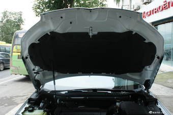 2012款东风雪铁龙C5