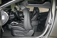 2012款现代Veloster飞思1.6T自动豪华版