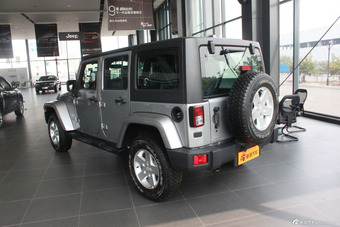 2014款牧马人柴油版到店实拍