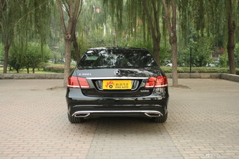 2014款奔驰E 300L运动轿车