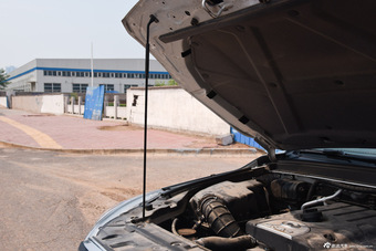 2014款风骏6 2.0T手动两驱领航型4D20B