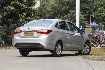 2016款海马M3 1.5L手动智能舒适型