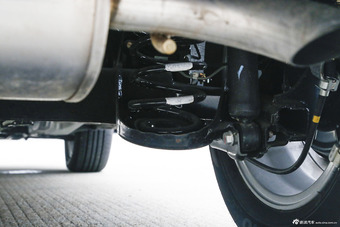 2015款骏派D60 1.8L自动尊贵型