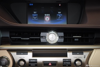 2015款雷克萨斯ES250典雅型