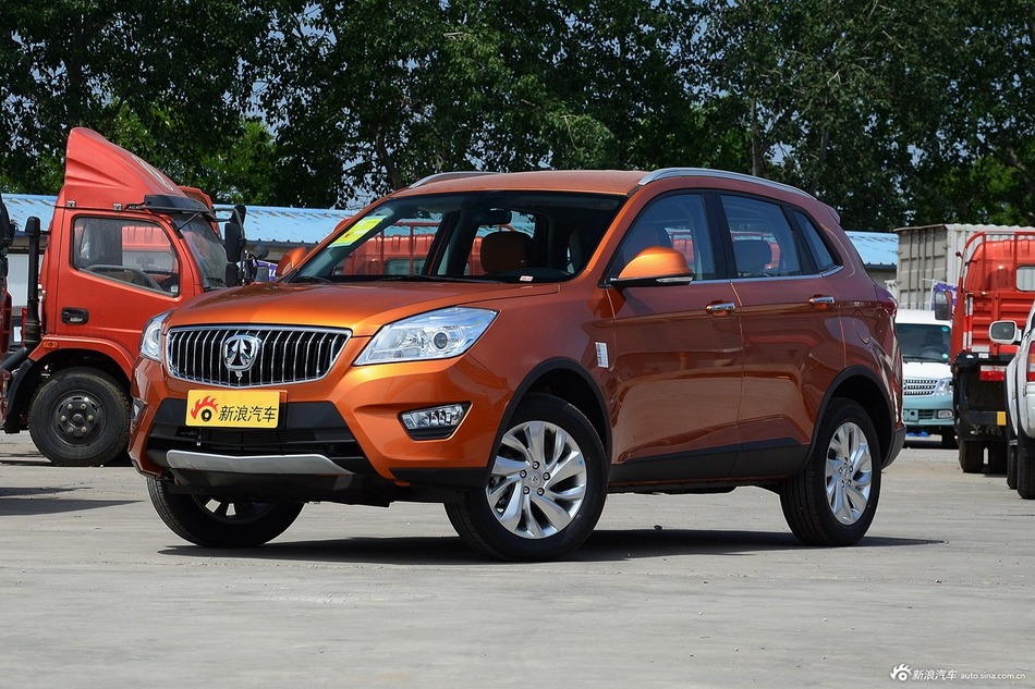 2016款北汽威旺S50 1.5T欢动精英型