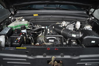 2012款奥轩GX5 2.0L手动两驱天窗版图片