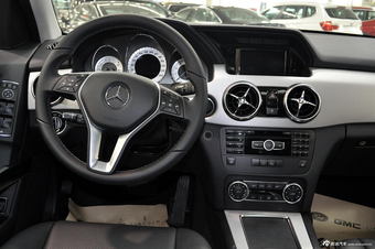 2013款奔驰GLK300 4MATIC 时尚型