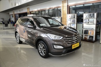 2013款进口现代全新胜达舒适导航版