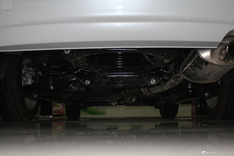 2012款东风本田艾力绅2.4 VTi-S尊贵版