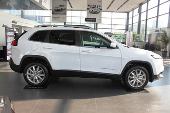 2014款自由光2.4L自动精锐版